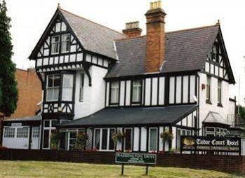 The Tudor Court Hotel Solihull Exteriér fotografie